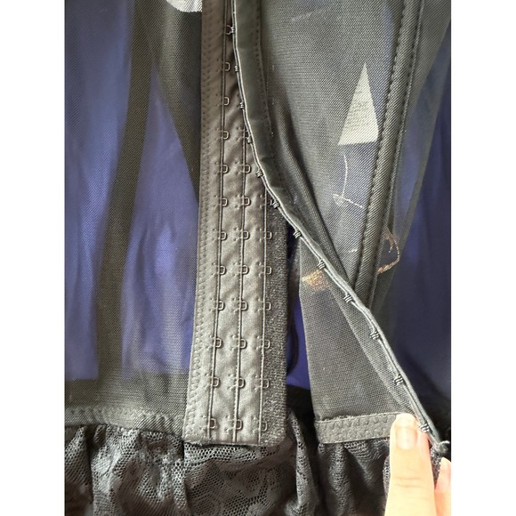 Elegant Blue and Black Lace Shapewear - Picture 5 of 11